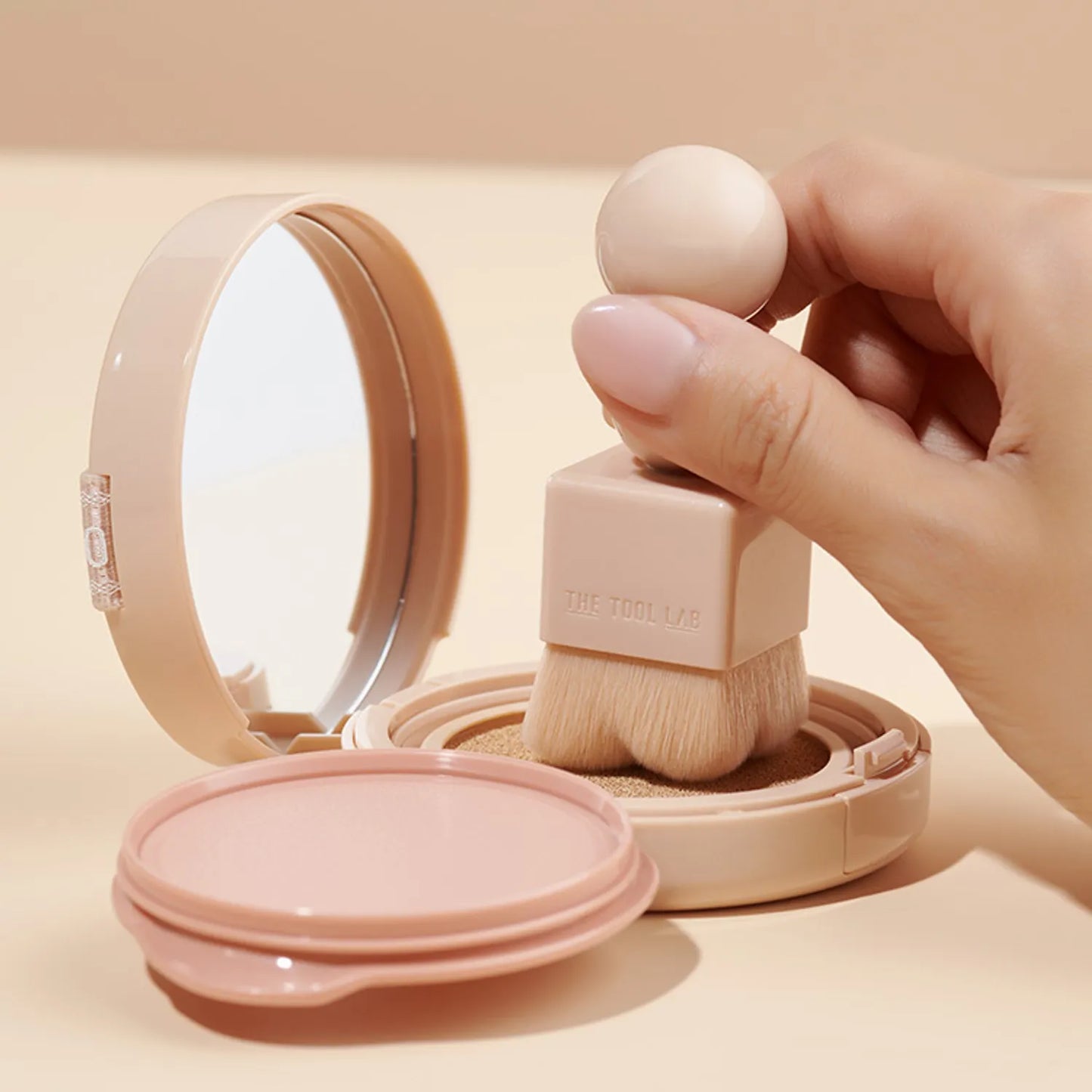THE TOOL LAB Stamp Skinfit Cushion Glow + Brush - 23 Natural Beige